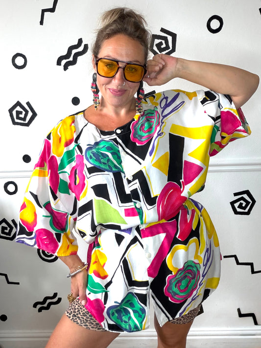 Oversized Heart Graphic Shirt